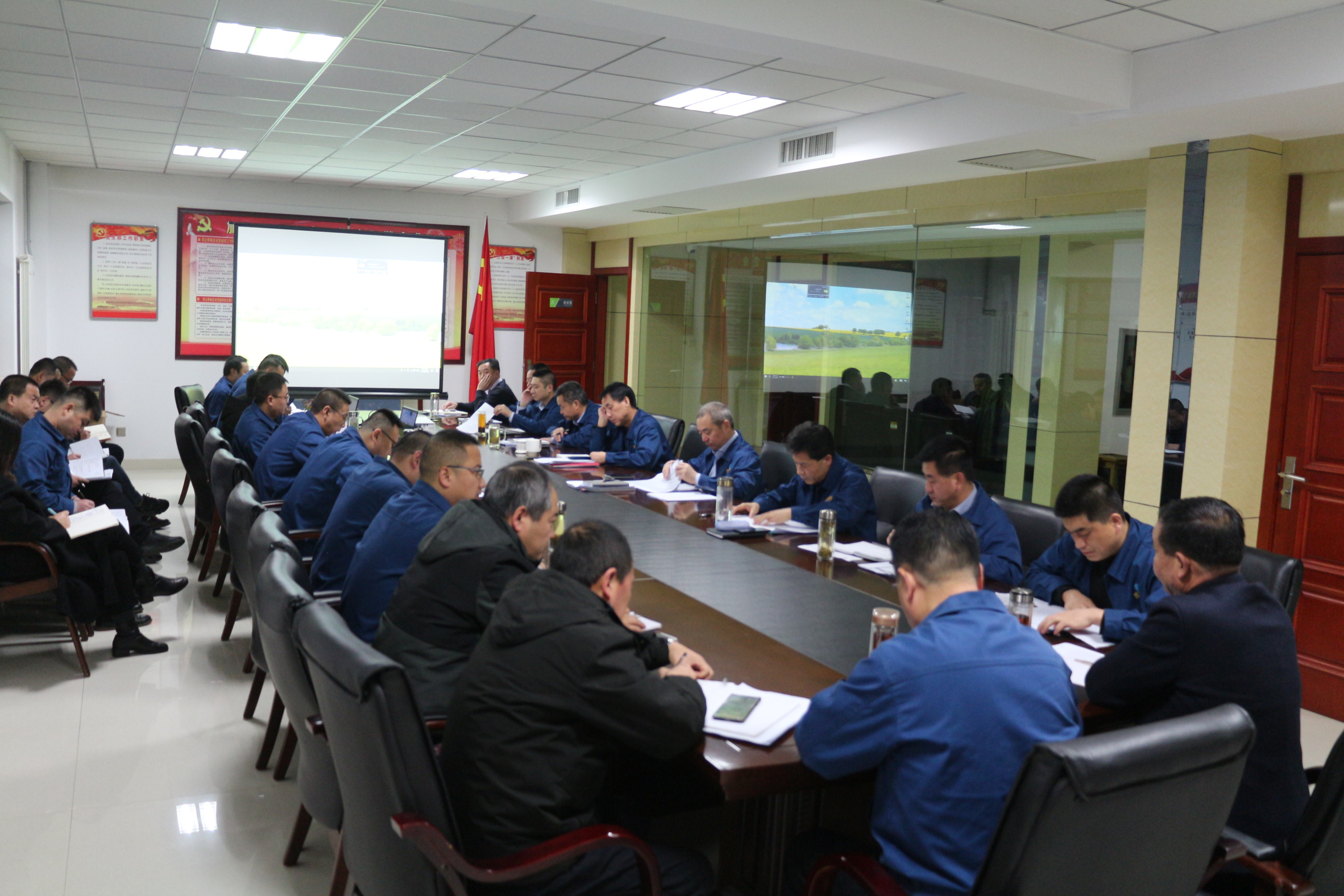 ���F��˾���_��ȹ������h